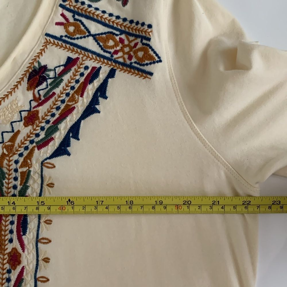Calessa Embroidered Cream Women's Top Tunic V-Neck Long Sleeve Size L - Picture 4 of 11